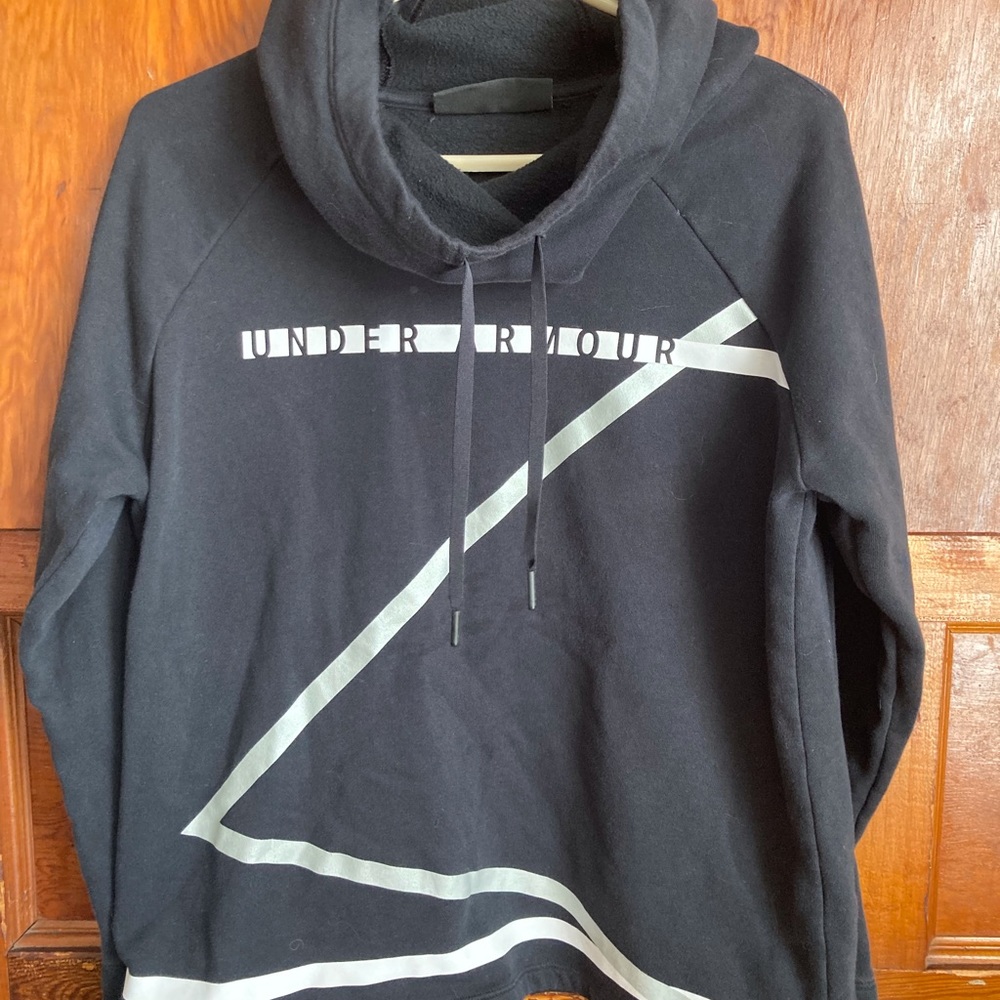 Under Armor pullover